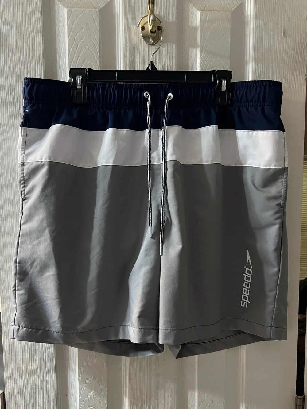 Speedo Men’s XXL Navy, White & Gray Colorblock Swim Shorts